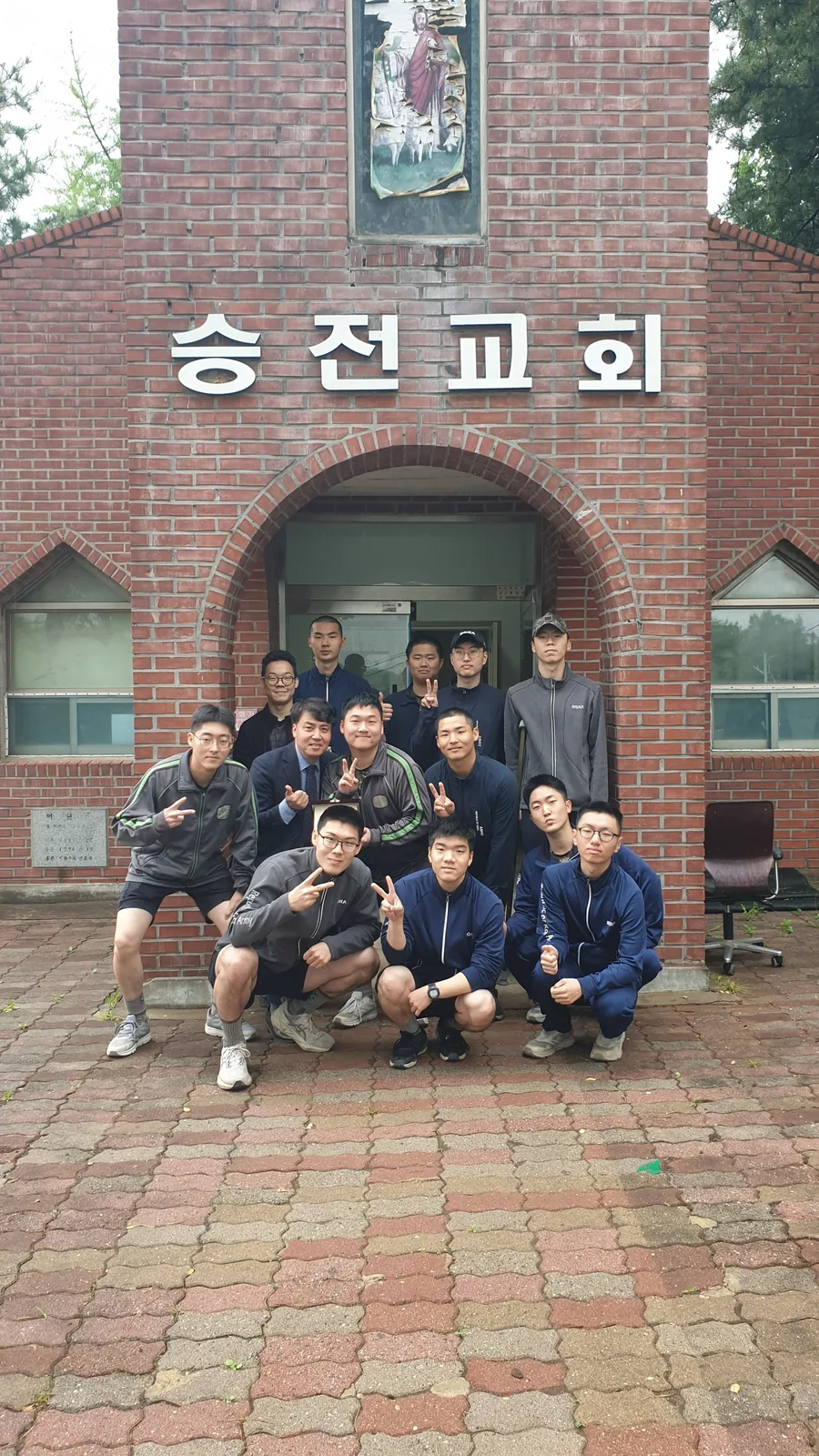 승전군인교회와 장병들