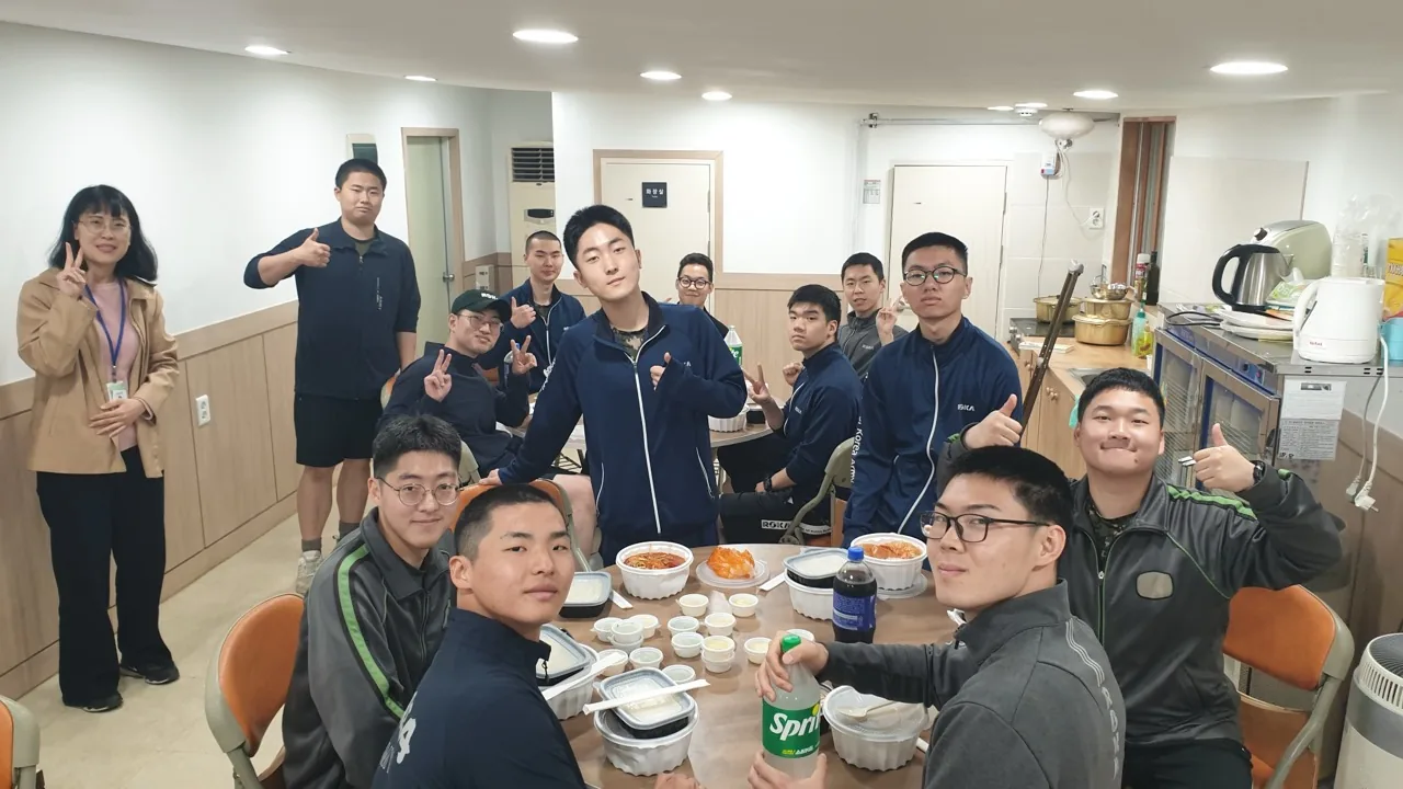 승전군인교회 성도들의 교제 시간